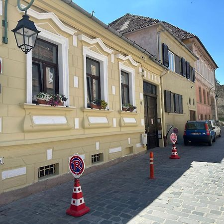 Albert Residence With Parking Brasov Exterior photo