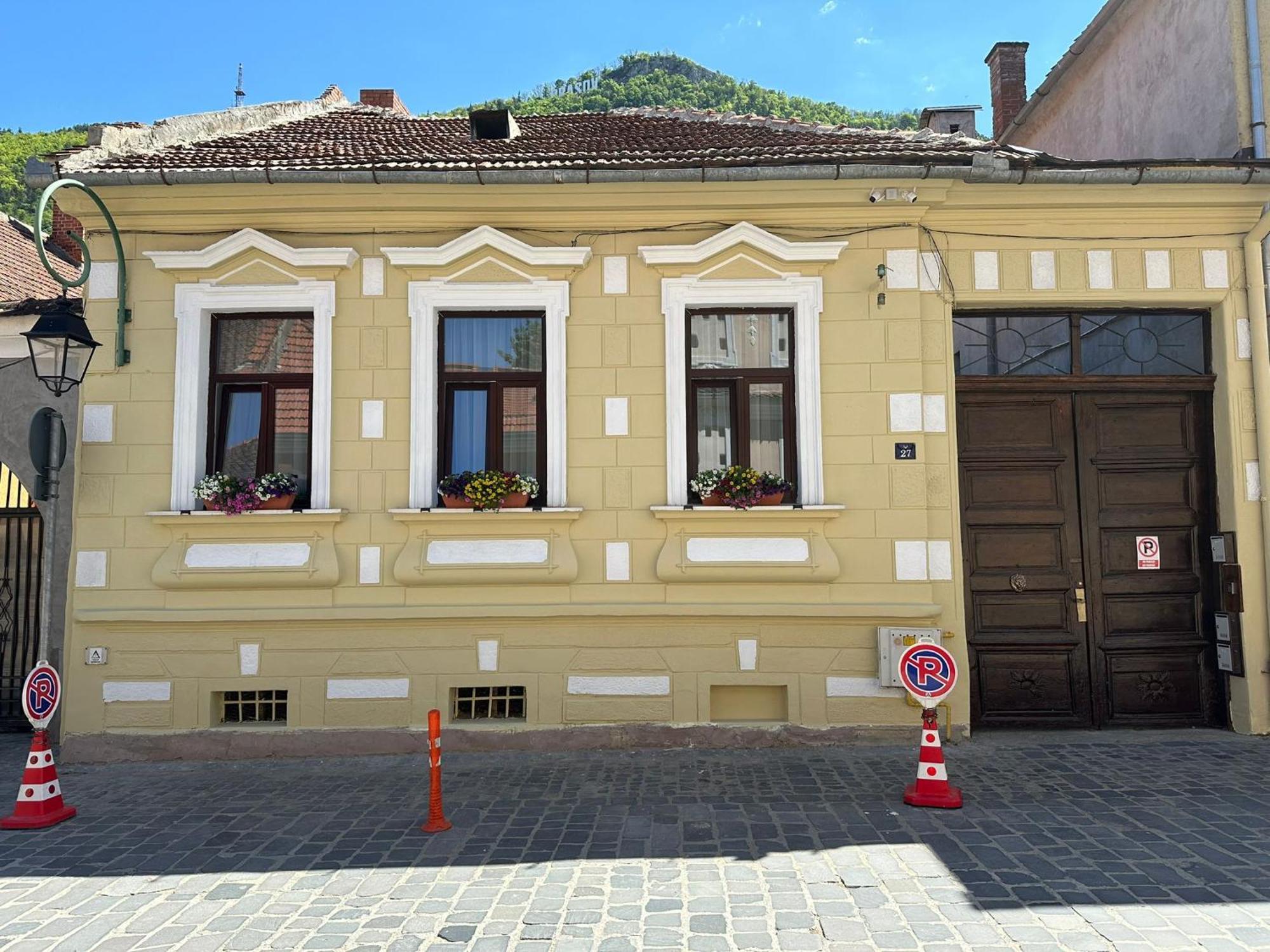 Albert Residence With Parking Brasov Exterior photo